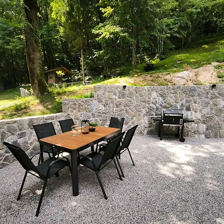 Skof's Roadside Retreat - Lägenhet *