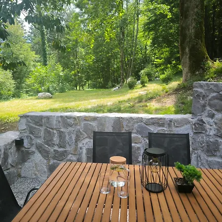 Skof's Roadside Retreat -