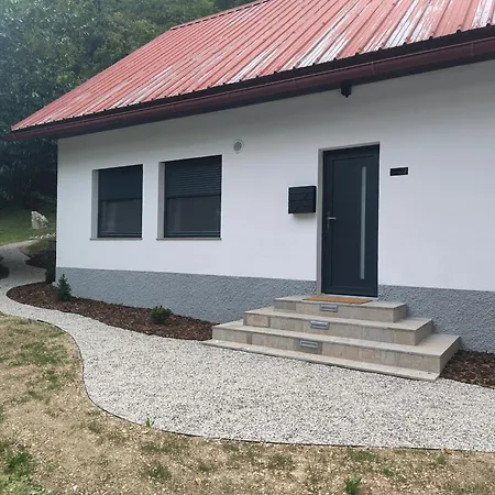 Lägenhet Skof's Roadside Retreat - Bovec